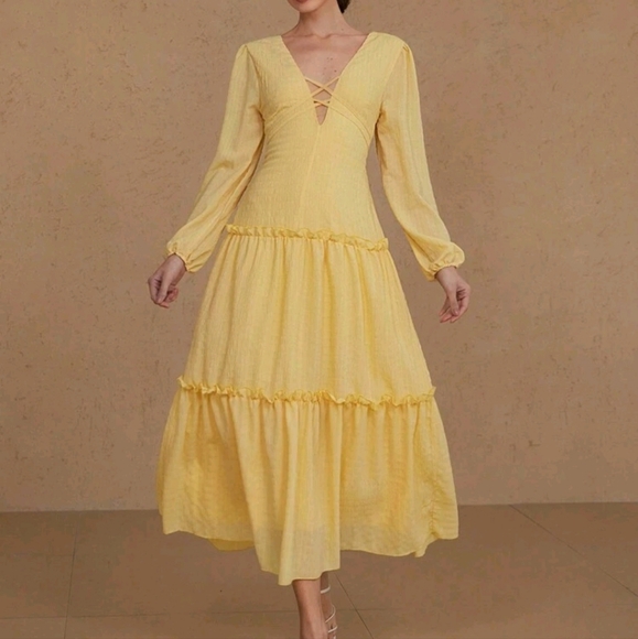 French Style Solid Color Textured Fabric V-Neck Tie-Waist Bow Accent Ruffle - Picture 4 of 4